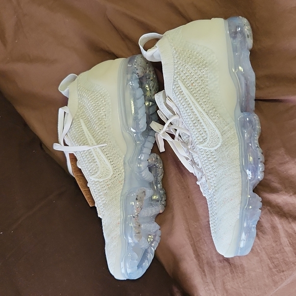 vapormax flynit 2 white